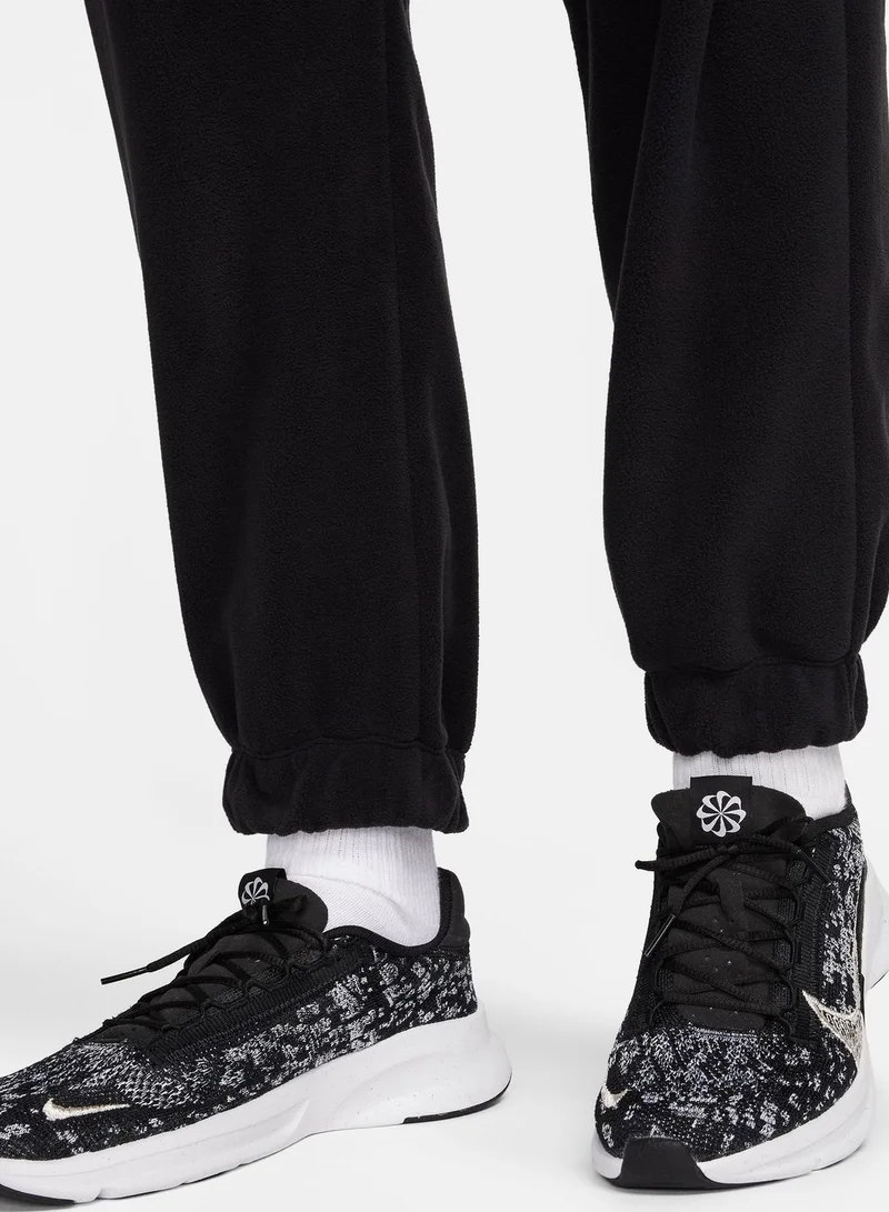 Nike Essential Pants