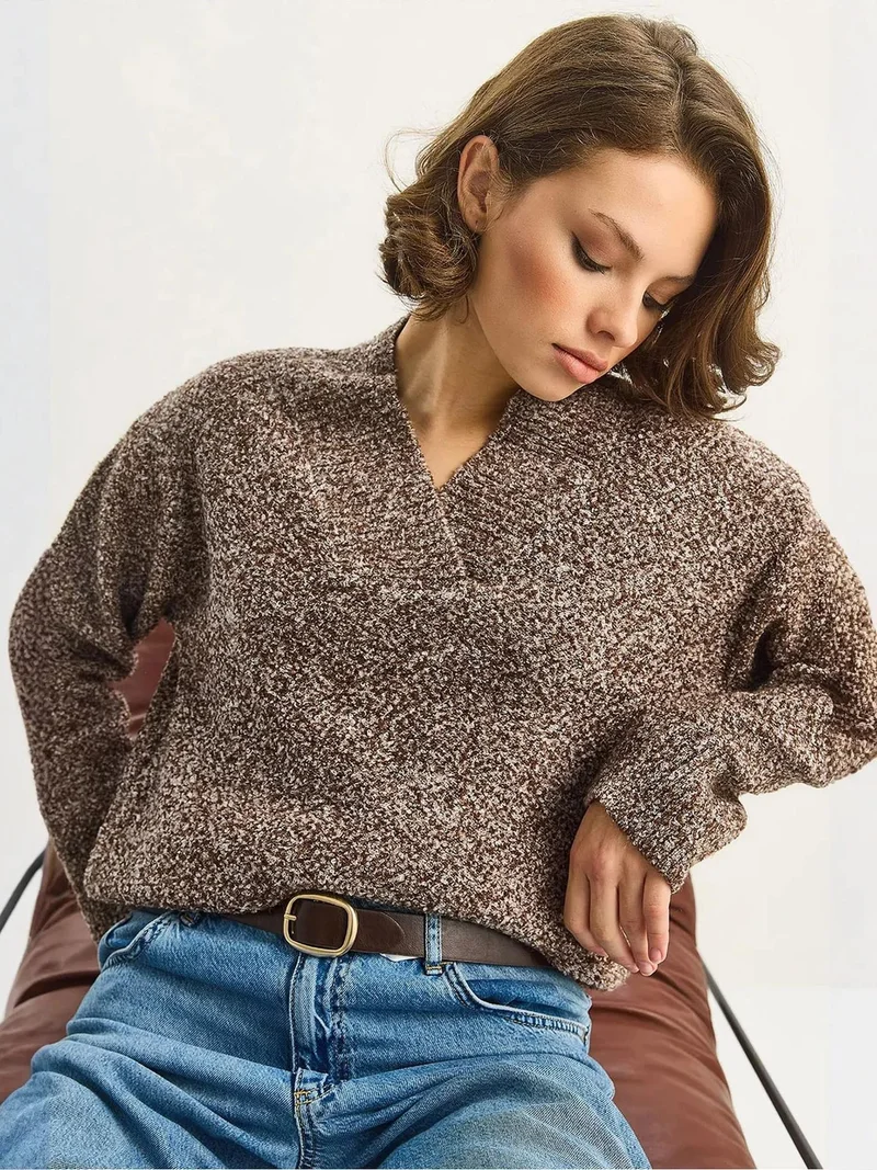 بيانكو لوتشي بلوفر محبوك برقبة على شكل حرف  وأكمام طويلة