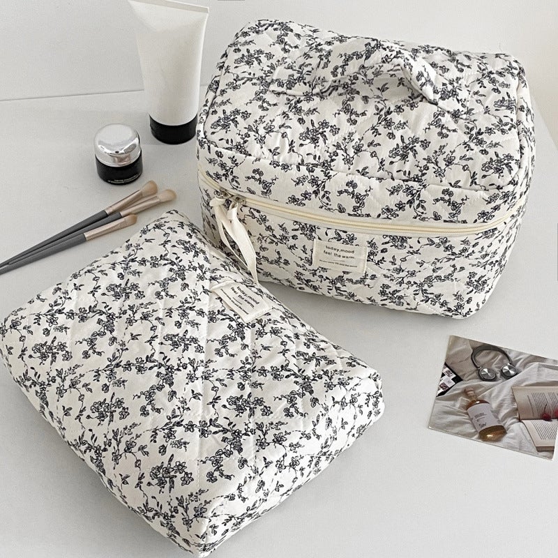 French Black And White Floral Cosmetic Bag For Travel, Portable Large-Capacity Ink Color Versatile Toiletry Storage Bag - Image 4