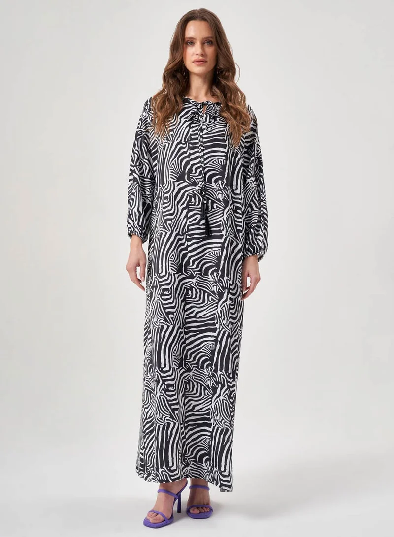 MIZALLE Cut Out Detail Dress Detail Dress
