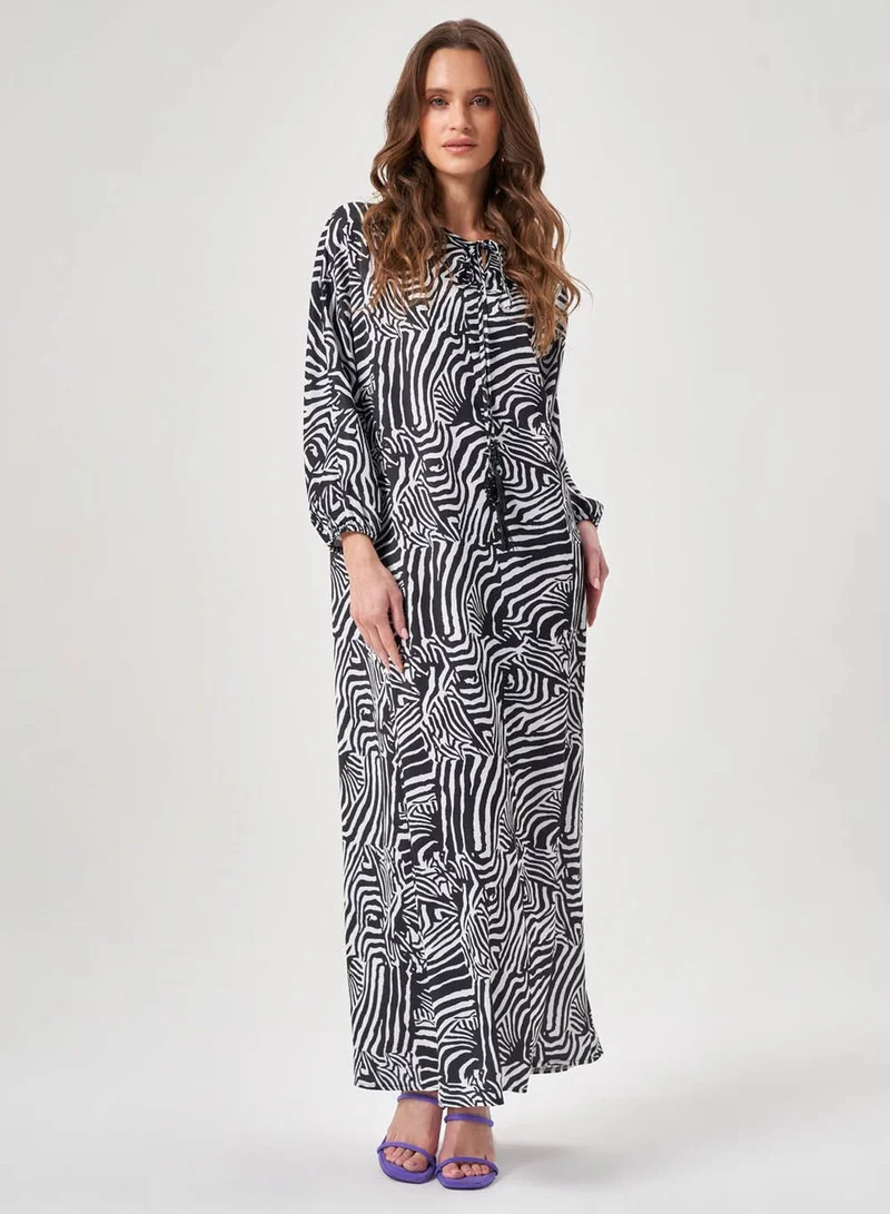 MIZALLE Cut Out Detail Dress Detail Dress