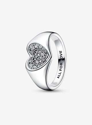 Radiant Heart Pavé Signet Ring - pzsku/ZA9D8C1FD0793B571ACDDZ/45/1751576540/d2adb11d-510d-480a-ba7a-340e2d1d44fe