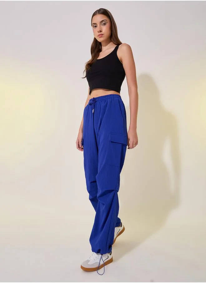 Styli Solid Mid-Rise Wide-Leg Cargo Pants with Drawstring