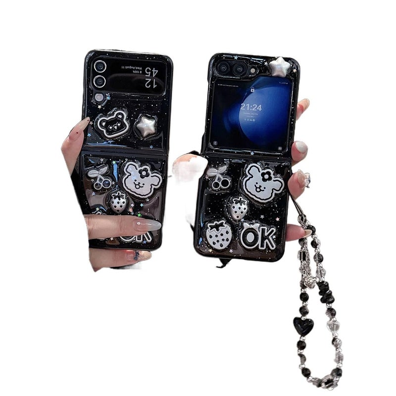 غطاء واقي | Strawberry Bear PC | نقش دب الفراولة | تشطيب راتنج | لـ Samsung Galaxy Z Flip 6 - Image 2