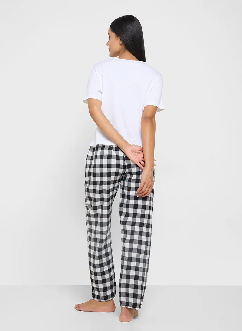 جينجر Cotton T-Shirt & Checkered Pyjama Set