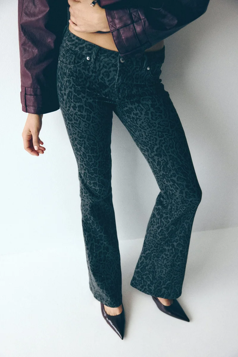 اتش اند ام جينز بقصة حافة واسعة وخصر منخفض