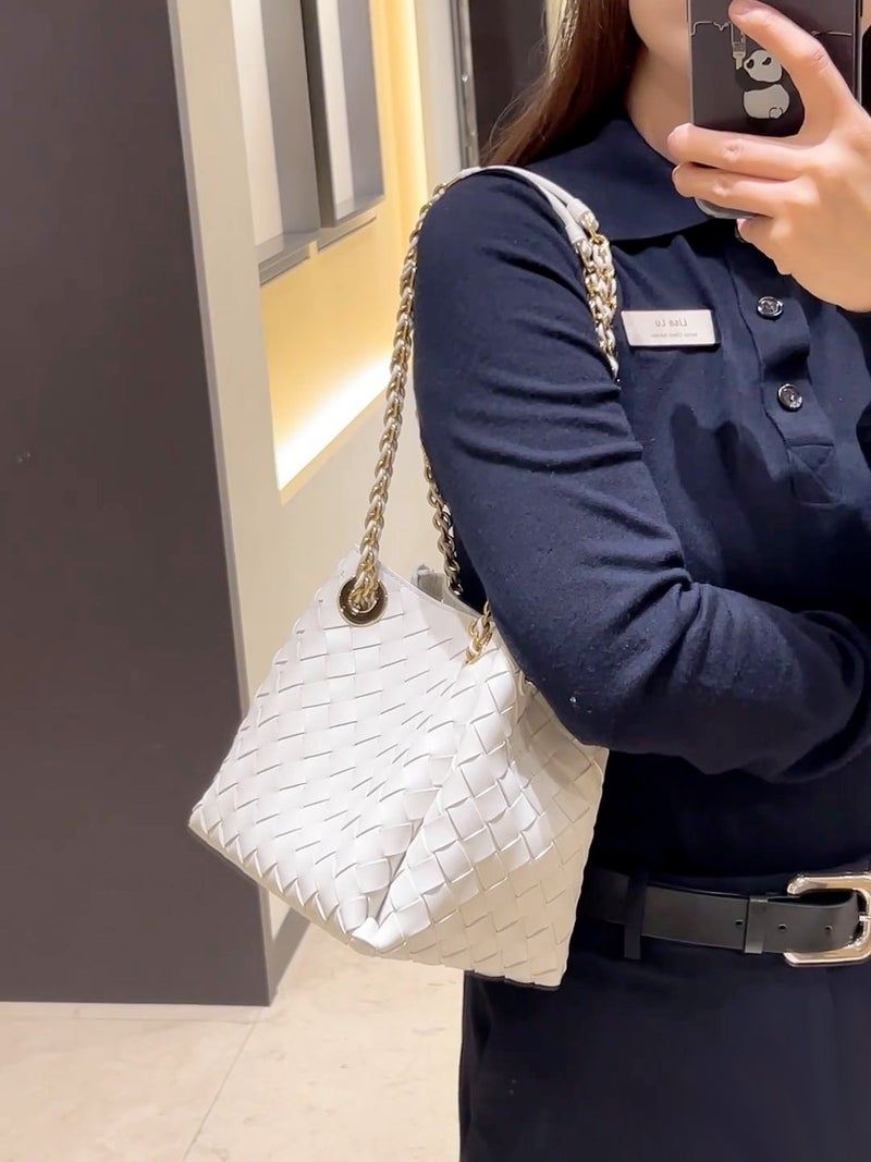 Ladies Chain Parachute Bag Handmade Leather Woven Bag All-Match Commuter Shoulder Crossbody Bag Trendy - Image 4