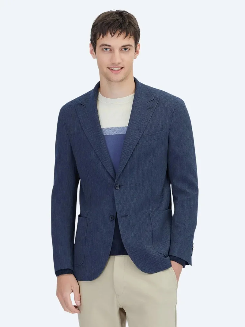 كيب جاكيت عصري بلون كحلي داكن