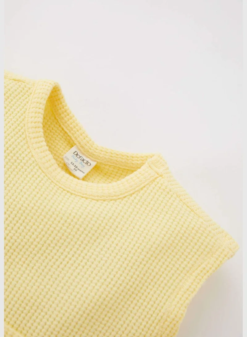 ديفاكتو Regular Fit Sleeveless T-Shirt & Short Set