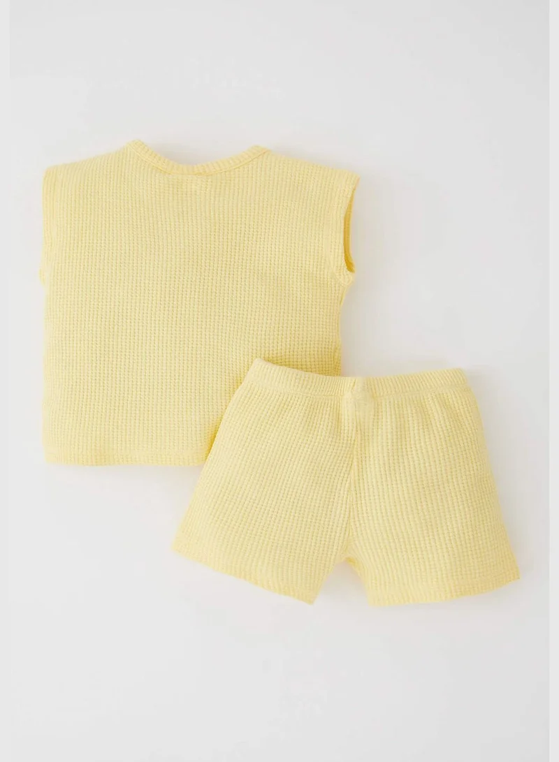 ديفاكتو Regular Fit Sleeveless T-Shirt & Short Set