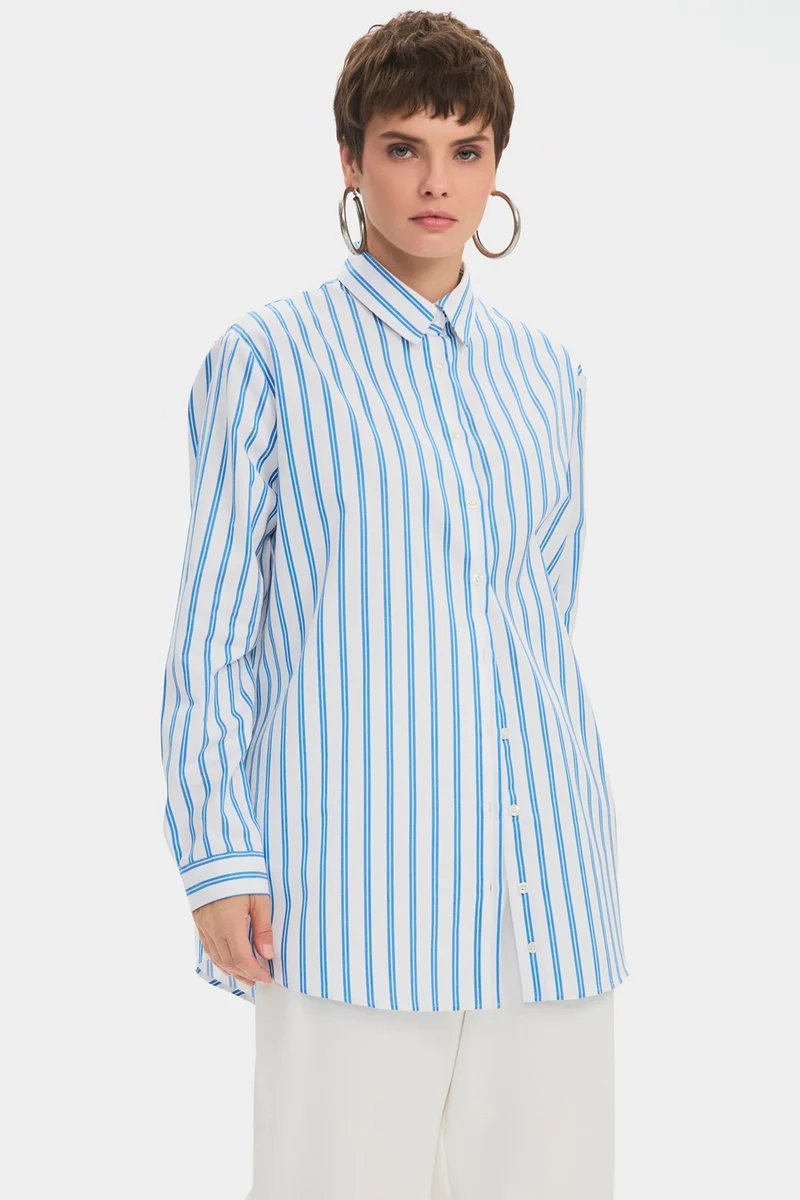 جون Women's Oversize/loose Cut 100% Cotton Blue Striped Shirt