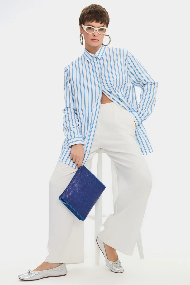 جون Women's Oversize/loose Cut 100% Cotton Blue Striped Shirt