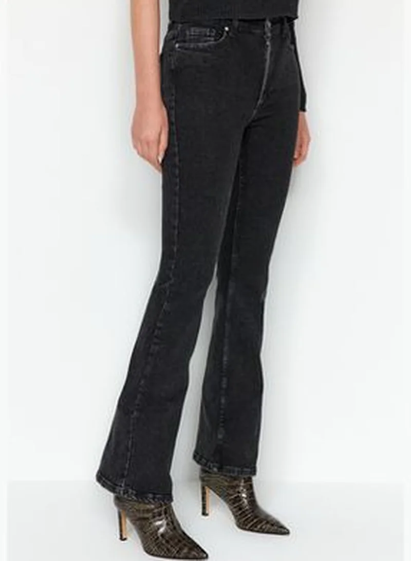 trendyol Black High Waist Flare Jeans TWOAW24JE00140