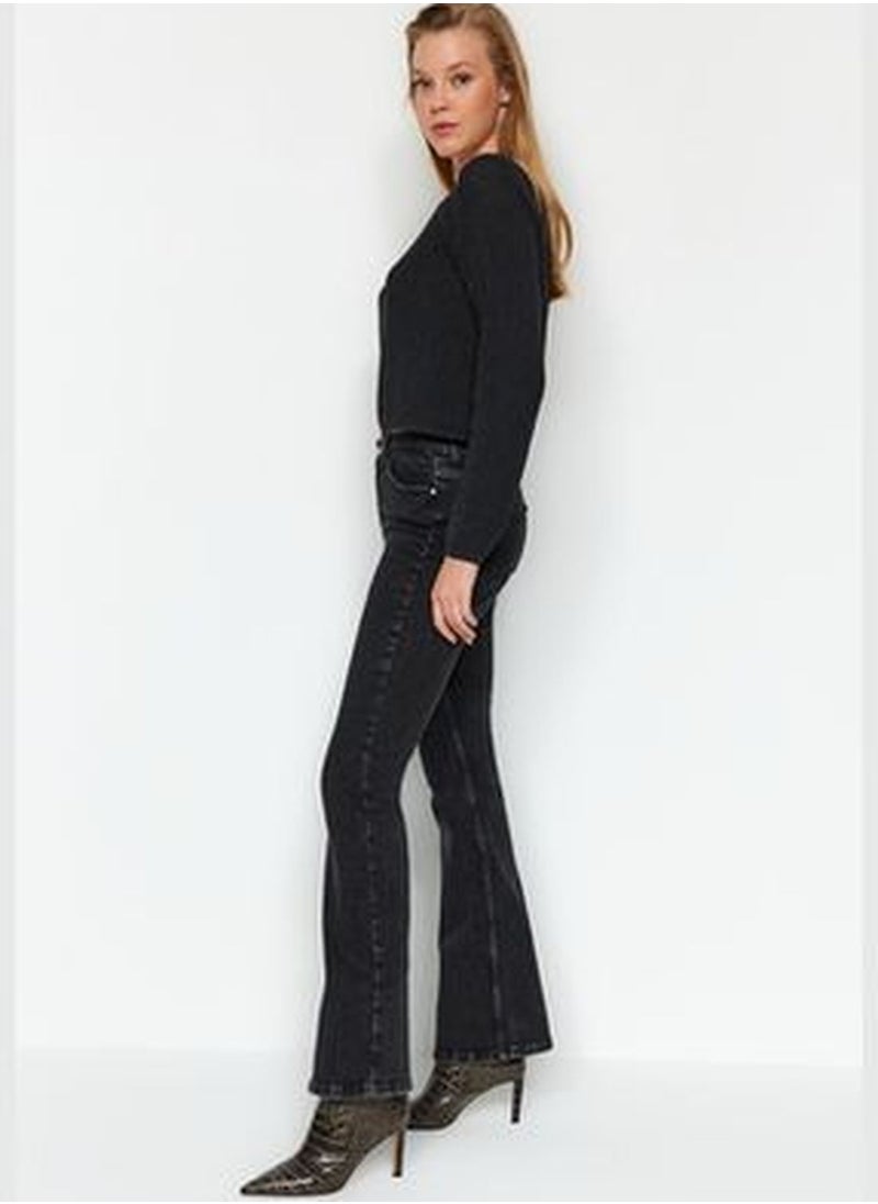 trendyol Black High Waist Flare Jeans TWOAW24JE00140  - Image 3