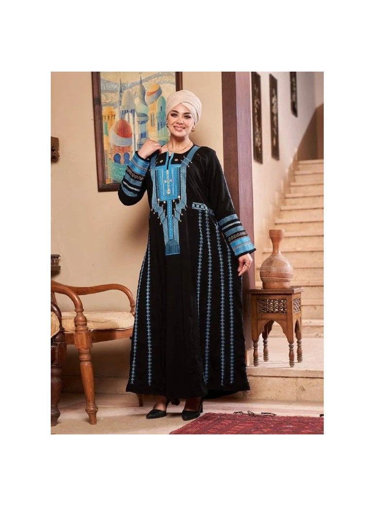 A luxurious Saudi jalabiya with traditional embroidery  - Image 4