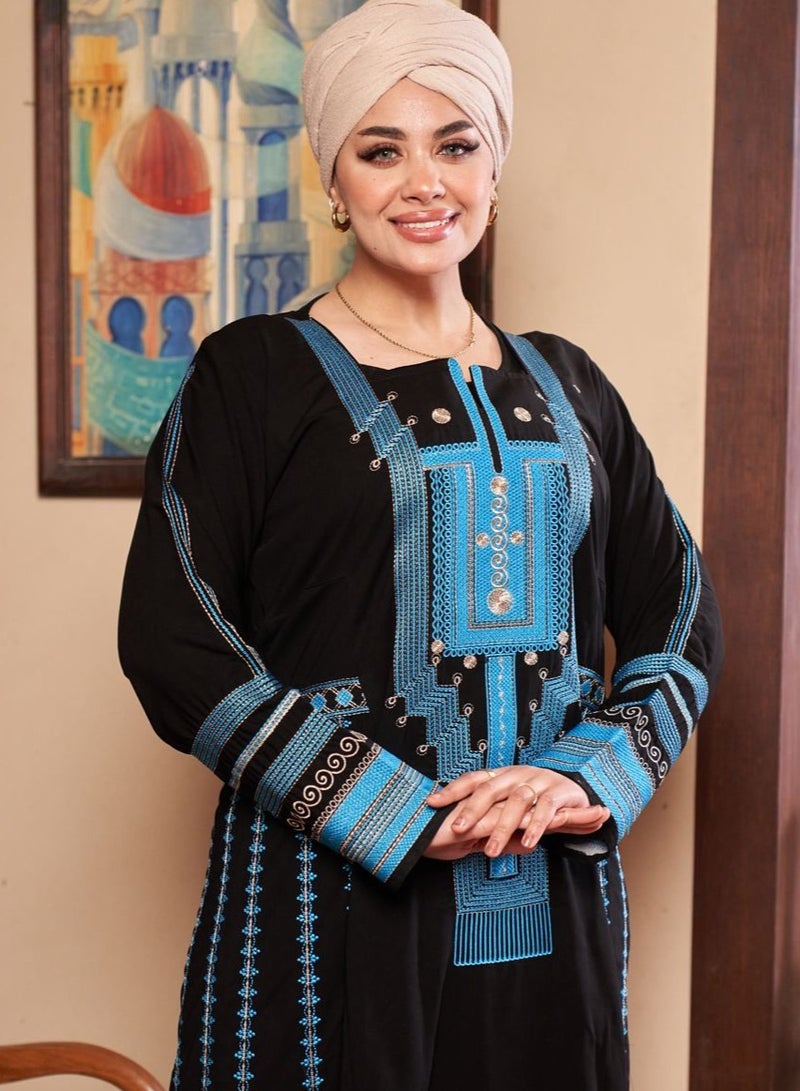 A luxurious Saudi jalabiya with traditional embroidery  - Image 1