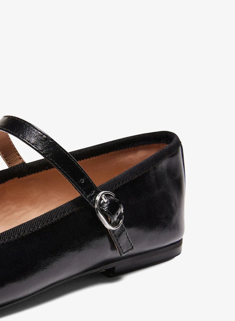 ستيف مادن أحذية باليرينا ستيف مادن فينيتا للنساء باللون الأسود