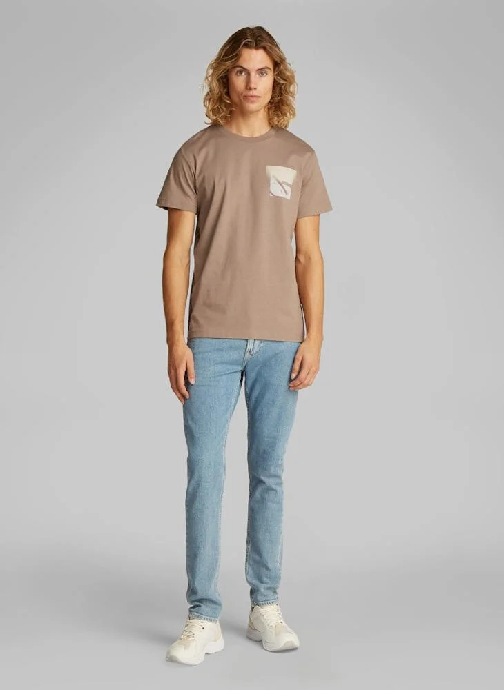 كالفن كلاين جينز Monogram Print Crew Neck T-Shirt