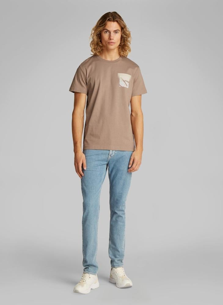 Calvin Klein Jeans - Monogram Print Crew Neck T-Shirt - Image 1