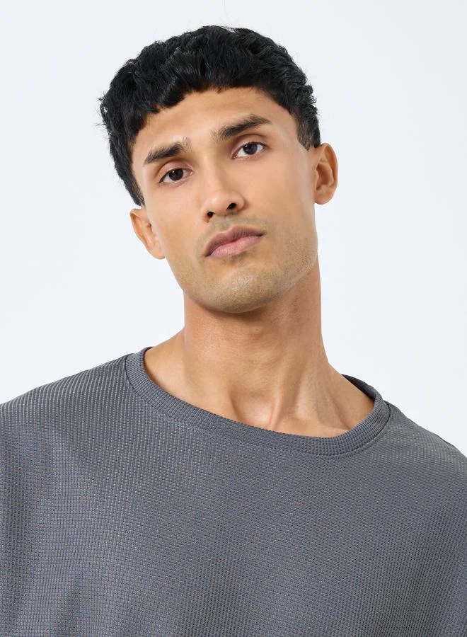 Styli Styli Solid Textured Knit Oversized Streetwear T-Shirt & Shorts Set