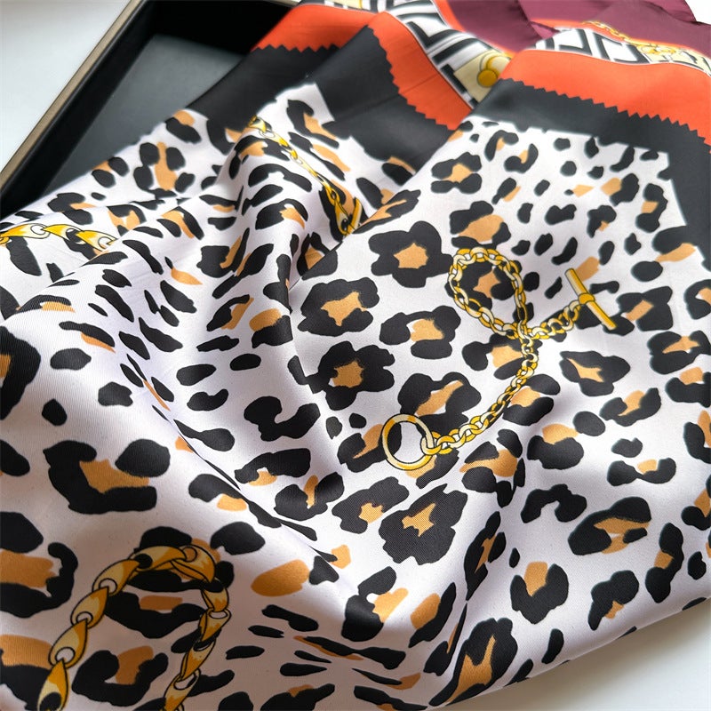 Fashionable leopard print elegant scarf 90cm twill square scarf simple chain advanced scarf all-matching shawl autumn and winter scarf - Image 4