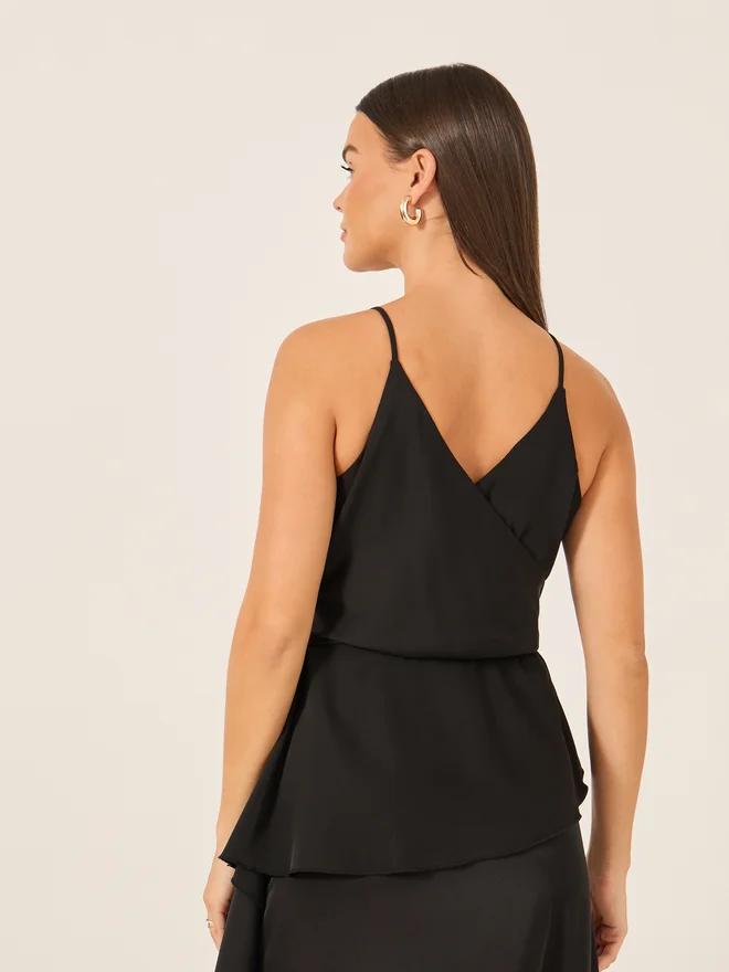 Styli Styli Solid Strappy Wrap Cami Top