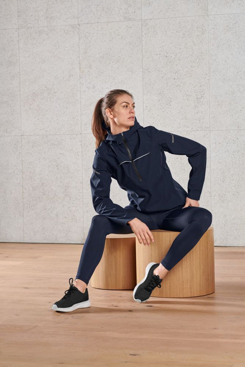 Tchibo سترة رياضية للنساء برباط نصفي عادية الخياطة، كحلي - Image 1