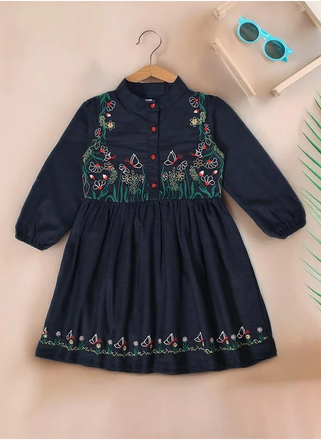 بيلا مودا Bella Moda Floral Embroidered Buttoned Knee-Length Dress