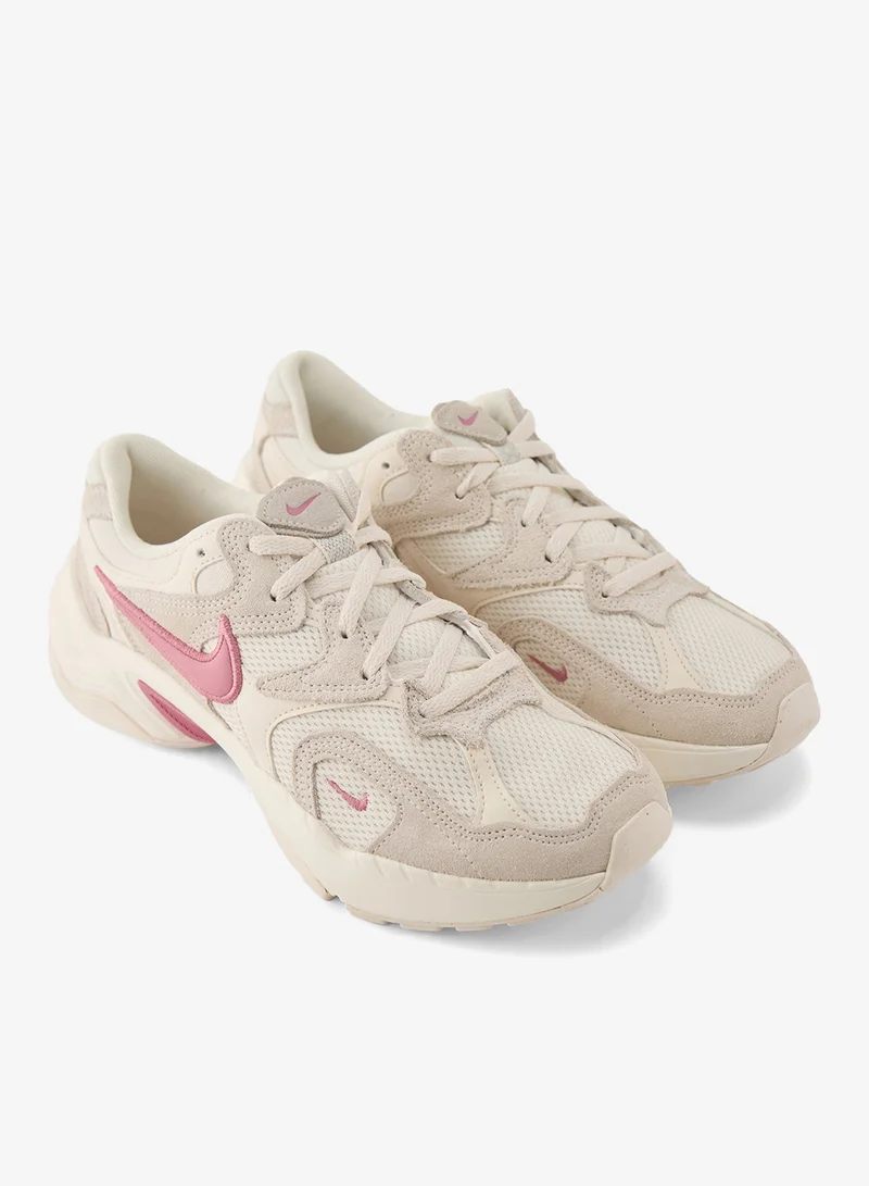 نايكي أحذية نسائية