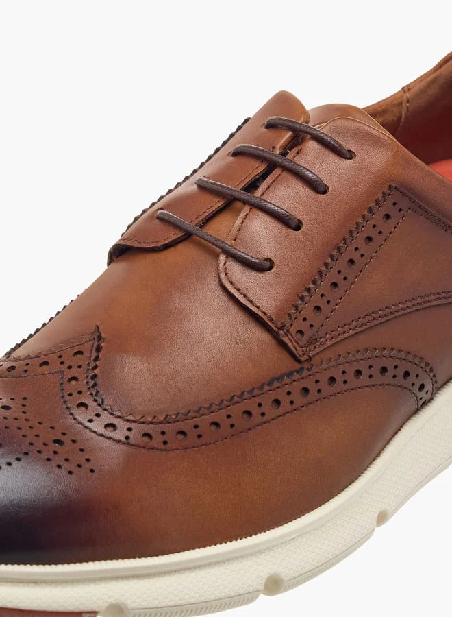 Le Confort Men Perforation Detail Lace-Up Sneakers