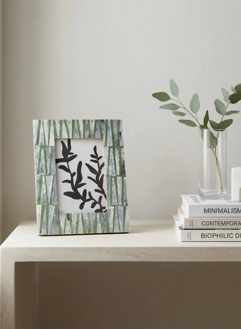 سوق الزعفران إطار صور بزخارف كلاسيكية