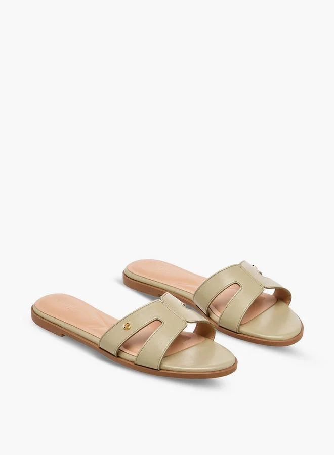 سيليست Women Cut-Out Detail Flat Sandals