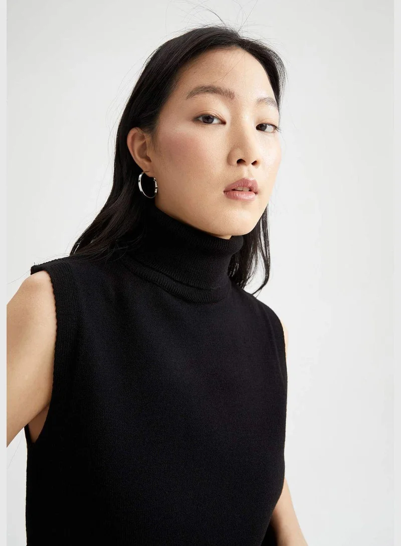 DeFacto Relaxed Fit Turtleneck Sleeveless Sweater