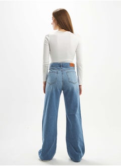 High-Waist Light Wash Degrade Ripped Straight Wide Leg Jeans. - pzsku/ZAA05599FF1C78A161F30Z/45/_/1721562990/bb71e27f-4b13-4b00-894b-a5e8fc4ee0c3