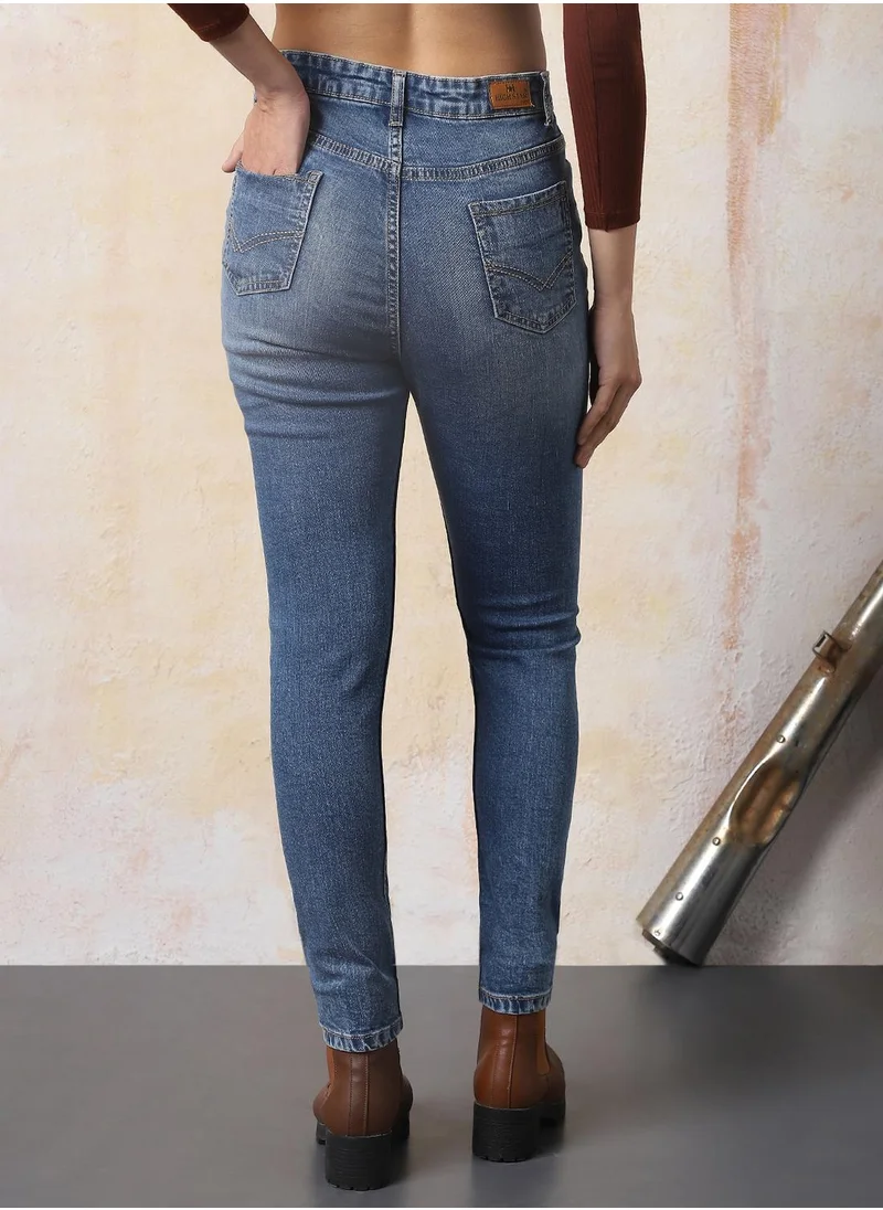 هاي ستار Stay effortlessly stylish with this comfortable Blue Skinny Fit Jeans Washed design crafted from 80% Cotton, 18% Polyester,2% Spandex with Button closure.