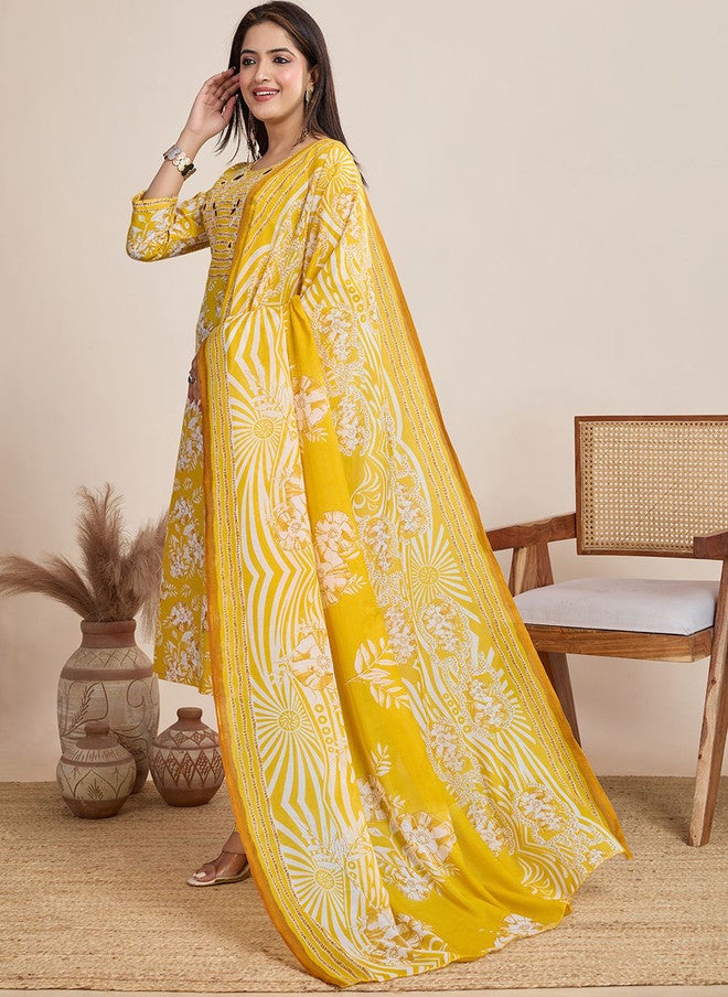 Women Basket Floral Printed Yellow Kurta Set with Trousers and Dupatta for Women - Image 4