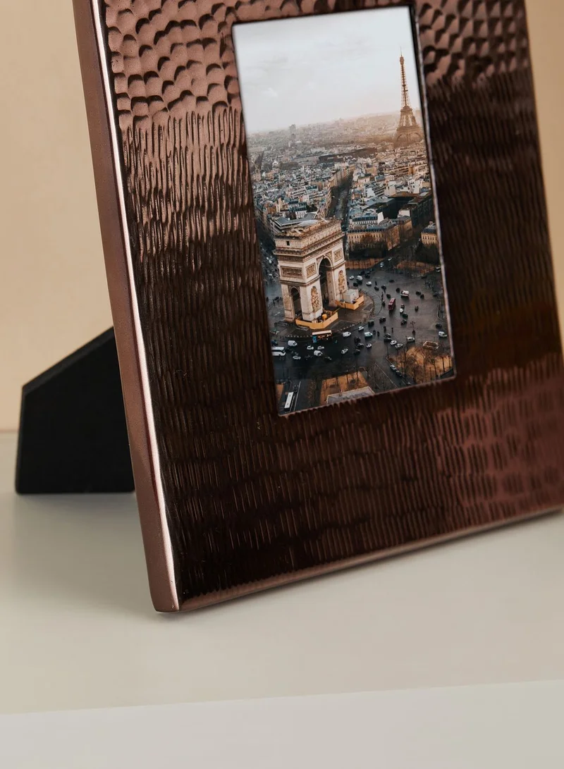 Premier Bronze Finish Hammered Solis Photo Frame 4 X 6In