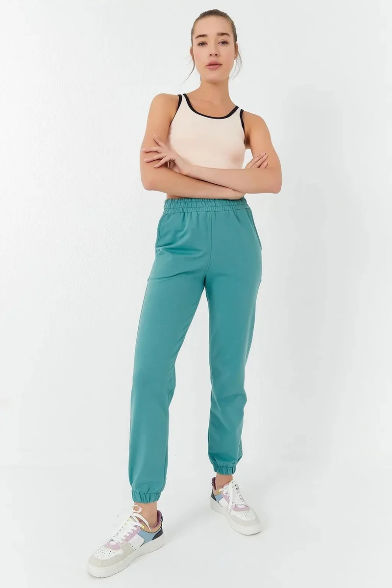 تومي لايف TOMMY Ribbed Sleeveless Crop Top