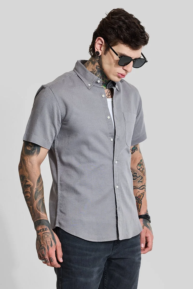 سنيتش قميص رمادي بقصة ضيقة من مزيج الكتان