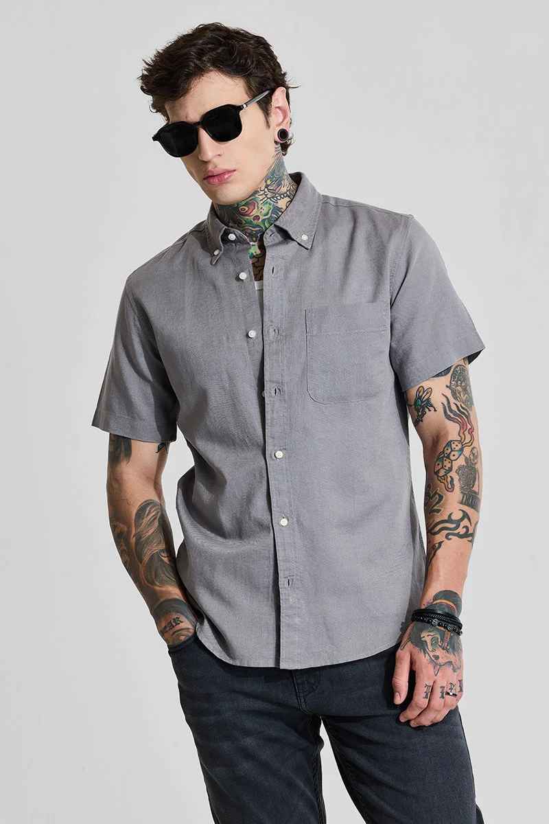 سنيتش قميص رمادي بقصة ضيقة من مزيج الكتان