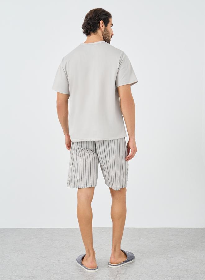 Styli Solid Pocket Detail T-Shirt and Striped Shorts Set - Image 4