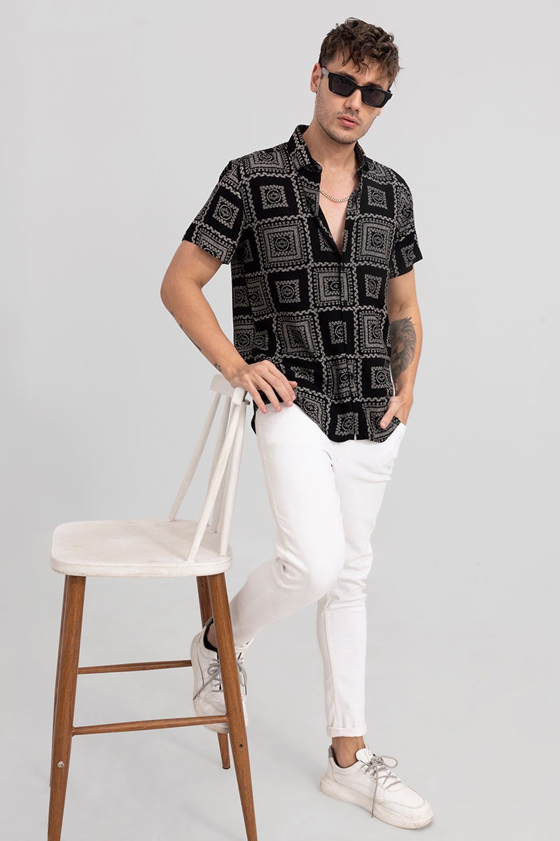 سنيتش قميص بوزاو أسود - Image 3