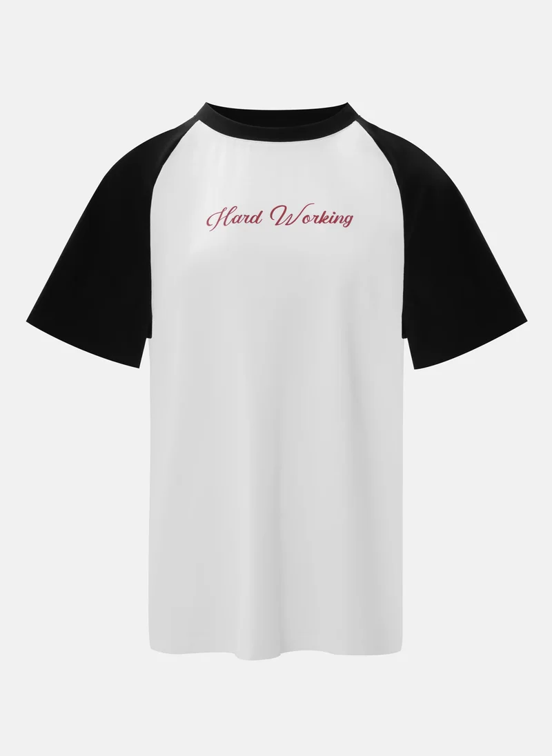 Lichi Loose T-shirt with lettering on the chest