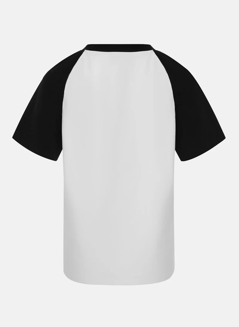 Lichi Loose T-shirt with lettering on the chest