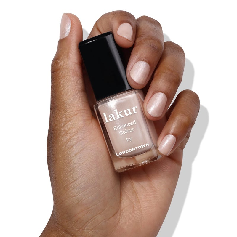 LONDONTOWN lakur Nail Polish - Chip-Resistant, Non-Toxic, Conditions & Hydrates Nails | Shimmery Shimmery Champagne, Pearl, .40 fl oz - Image 3