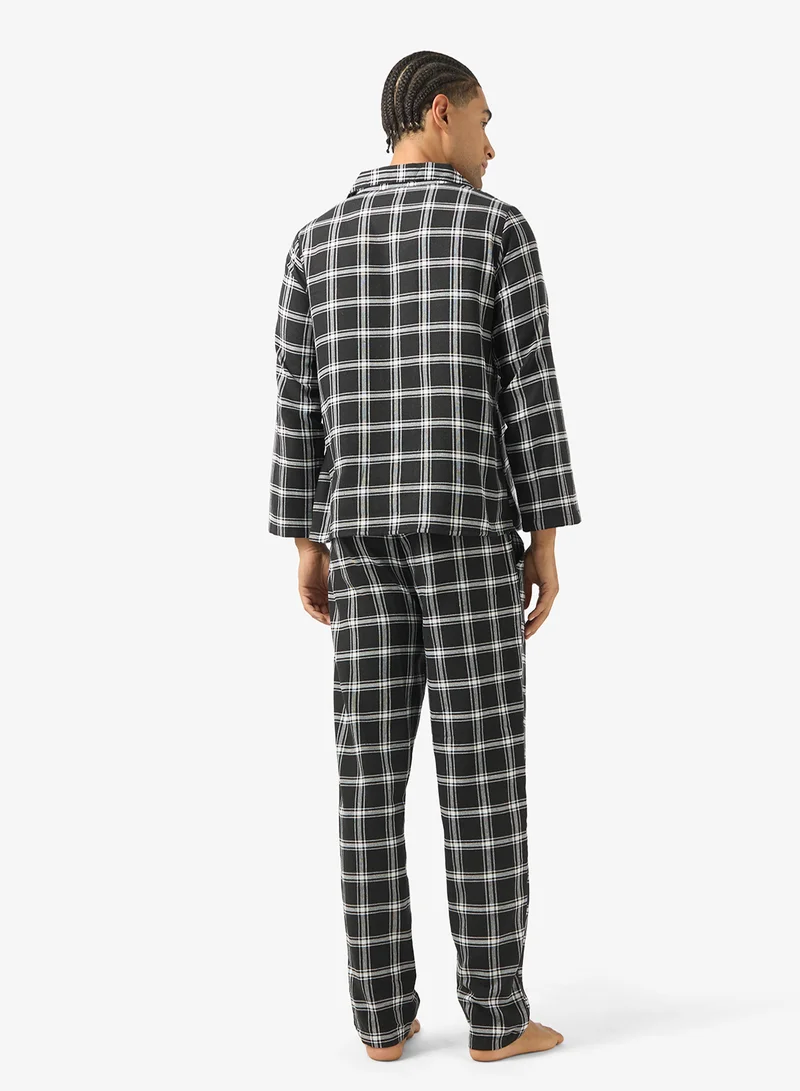 روبرت وود طقم بيجامة قميص وبنطلون