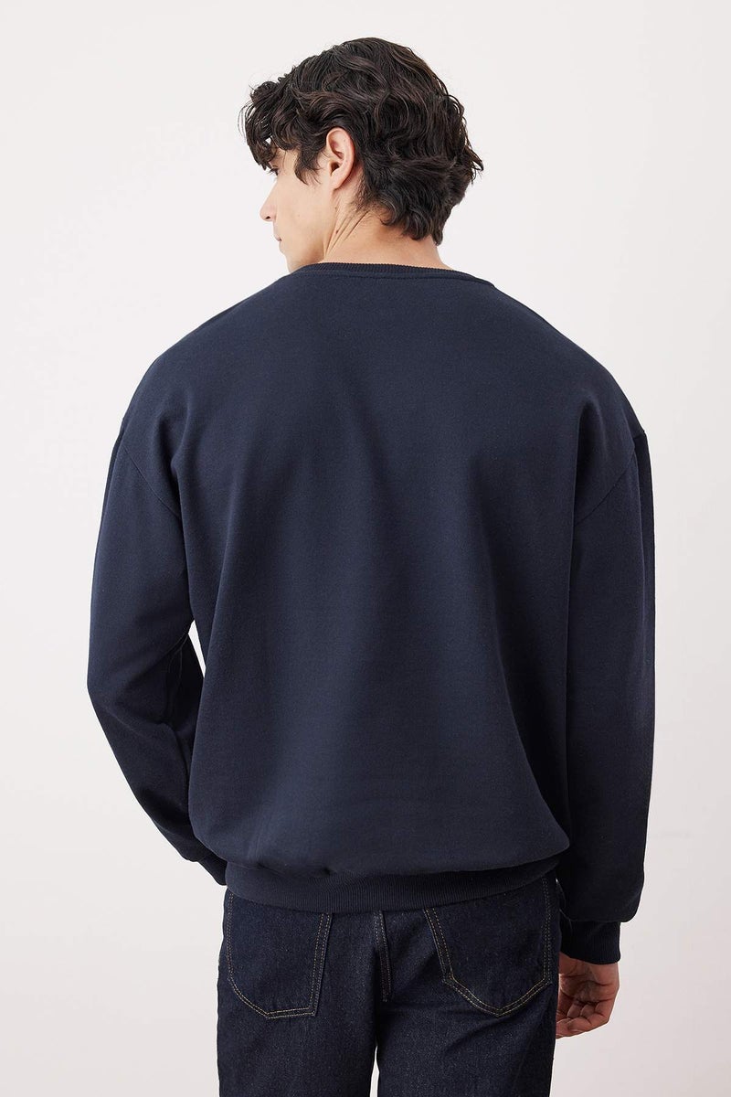 trendyol Navy Blue Oversize/Wide Cut Long Sleeve Horse Embroidered Sweatshirt - Image 4