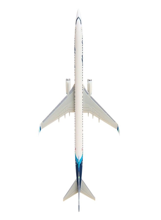 SkyMarks Alaska Airlines Boeing 737-900 1:200 Scale Collectible Injection-Molded Plastic Airplane Model with Display Stand, Officially Licensed Model for Ages 14+ - Image 3