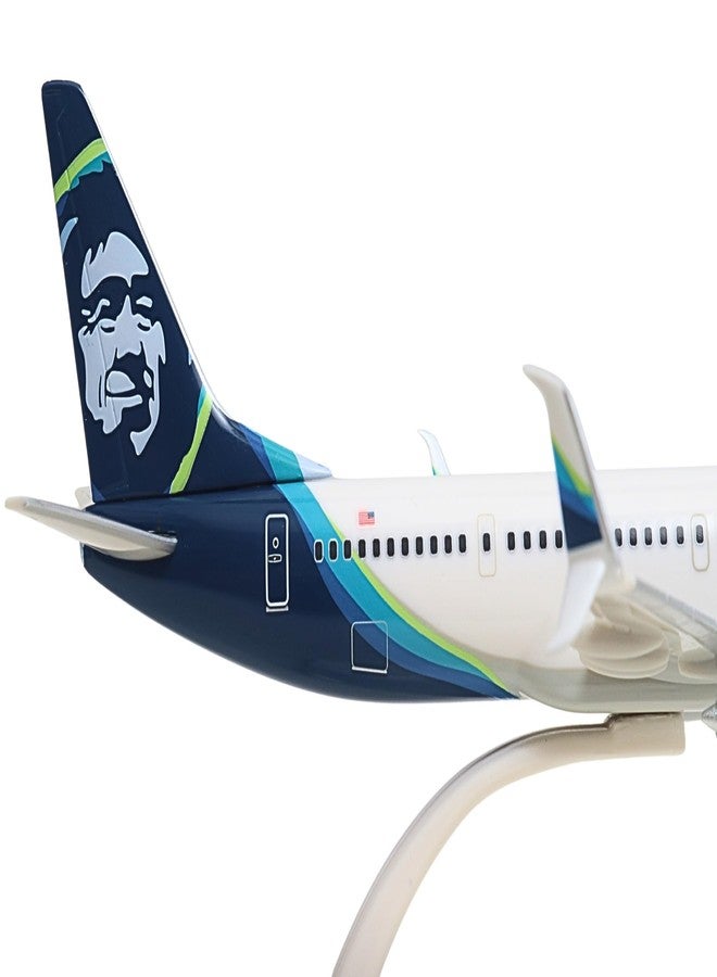 SkyMarks Alaska Airlines Boeing 737-900 1:200 Scale Collectible Injection-Molded Plastic Airplane Model with Display Stand, Officially Licensed Model for Ages 14+ - Image 2