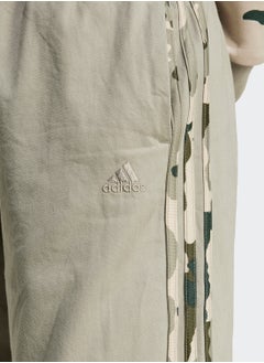 Essentail Camo 3 Stripe Twill Pants - pzsku/ZAA1BBA1D8D9CE0F68520Z/45/_/1728670047/74eed190-d36e-486a-82bc-e49ca32da3d8